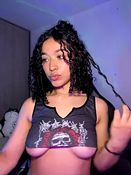 Crystal Dluna online show from 09-25-25, 04:35