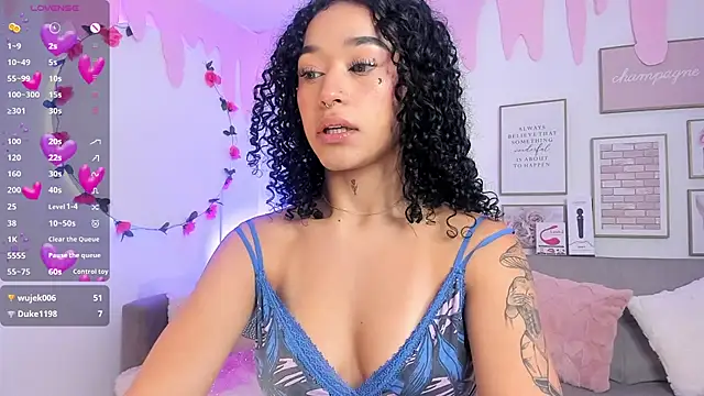 Crystal Dluna online show from 02-21-25, 12:27