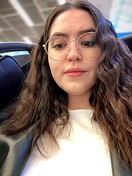 meow girl online show from 11-14-25, 08:18