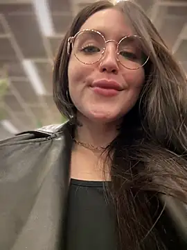 Snapshot of meow_girl chatting on 01-26-25, 02:08 meow girl online show from 01-26-25, 02:08