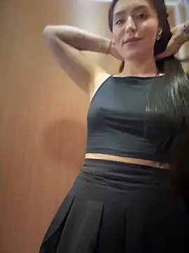 Snapshot of meow_girl chatting on 02-27-25, 10:11 meow girl online show from 02-27-25, 10:11