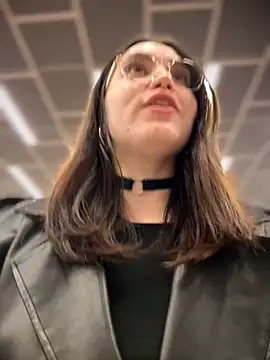 meow girl online show from 12-04-25, 03:55