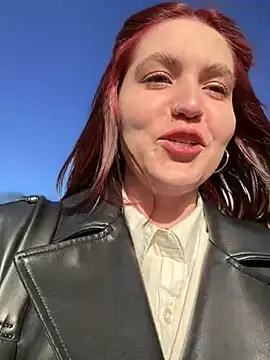 Snapshot of meow_girl chatting on 03-22-25, 02:25 meow girl online show from 03-22-25, 02:25