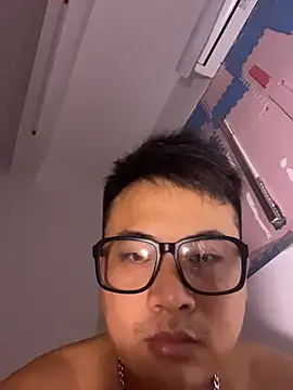 lixiaoshuai8 online show from 10-09-25, 06:58