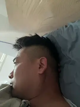 lixiaoshuai8 online show from 02-22-26, 12:13