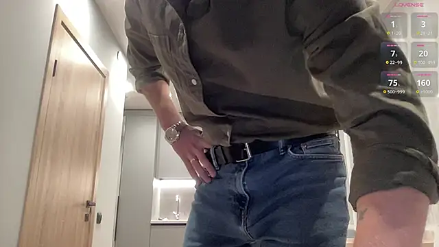 cute mark online show from 10-16-25, 03:59