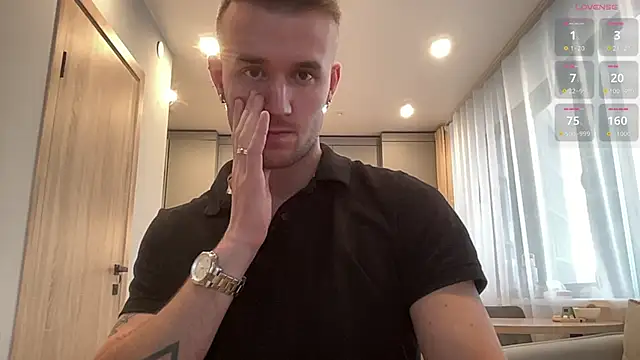 cute mark online show from 10-14-25, 04:57