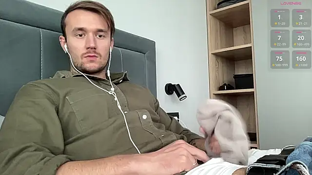 cute mark online show from 09-24-25, 10:44