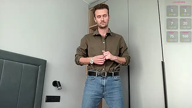 cute mark online show from 09-21-25, 12:21