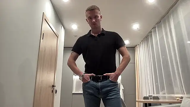 cute mark online show from 10-20-25, 04:25