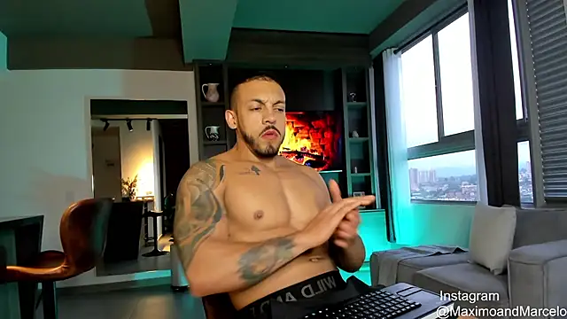 Maximo Marcelo online show from 02-14-25, 11:09