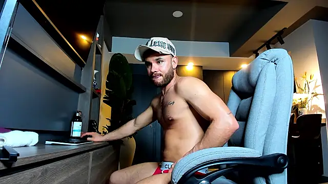 Maximo Marcelo online show from 03-28-26, 11:50