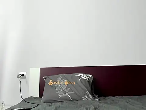 ElektraShine29 online show from 10-18-25, 06:37