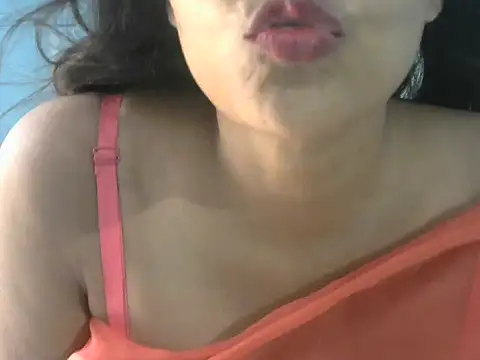 Snapshot of Nehasingh2024 chatting on 09-19-25, 06:06 Nehasingh2024 online show from 09-19-25, 06:06