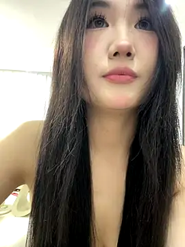 Snapshot of xyebobs chatting on 09-21-25, 02:55 xyebobs online show from 09-21-25, 02:55