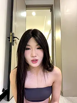 Snapshot of xyebobs chatting on 10-16-25, 02:14 xyebobs online show from 10-16-25, 02:14