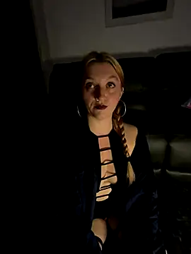 Stoner BarbieXX online show from 10-30-25, 10:17