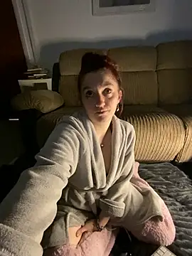 Snapshot of Stoner_BarbieXX chatting on 03-07-25, 10:54 Stoner BarbieXX online show from 03-07-25, 10:54