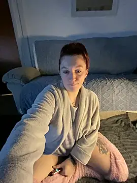 Snapshot of Stoner_BarbieXX chatting on 01-13-25, 10:13 Stoner BarbieXX online show from 01-13-25, 10:13
