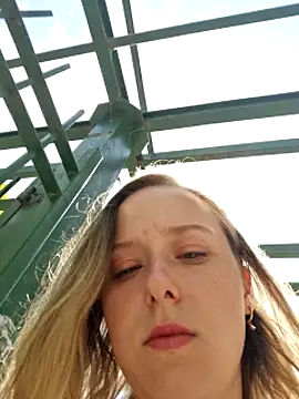 Snapshot of Public_Katrisha chatting on 01-17-25, 01:35 Public Katrisha online show from 01-17-25, 01:35