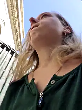 Snapshot of Public_Katrisha chatting on 03-10-25, 02:26 Public Katrisha online show from 03-10-25, 02:26