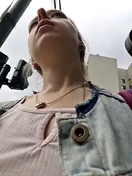 Snapshot of Public_Katrisha chatting on 10-22-25, 03:33 Public Katrisha online show from 10-22-25, 03:33