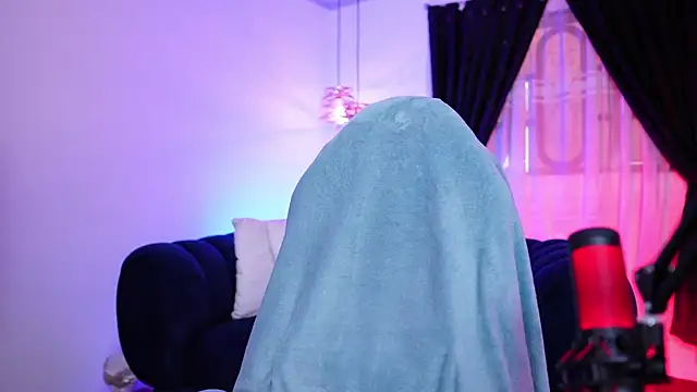 myeimmy 33 online show from 04-18-26, 03:25