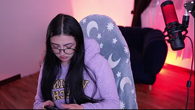 myeimmy 33 online show from 07-11-26, 01:33