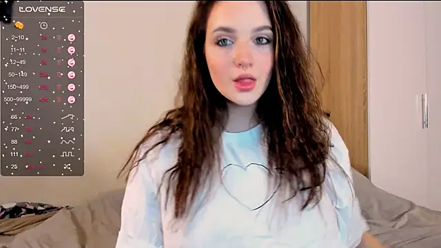 Snapshot of __Latisha__ chatting on 12-16-24, 12:38   Latisha   online show from 12-16-24, 12:38
