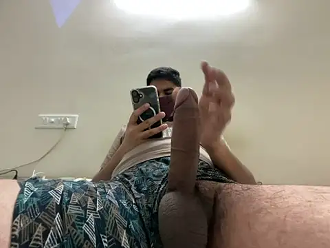 hunghunk691 online show from 02-10-26, 07:57