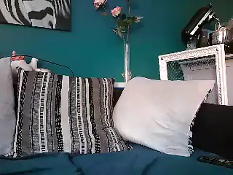 Snapshot of mecanoExhib78 chatting on 02-17-25, 07:47 mecanoExhib78 online show from 02-17-25, 07:47