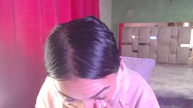 Little aphrodite online show from 12-18-25, 09:40