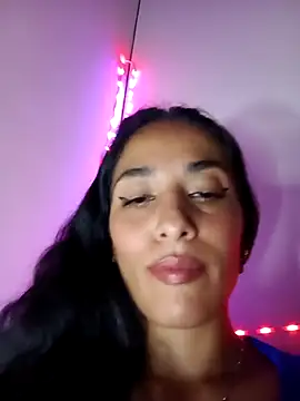 chloewildd  online show from 11-06-25, 04:16