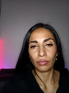 chloewildd  online show from 10-22-25, 04:23