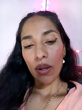 chloewildd  online show from 11-08-25, 11:41