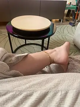 Petite moi online show from 02-21-26, 10:28