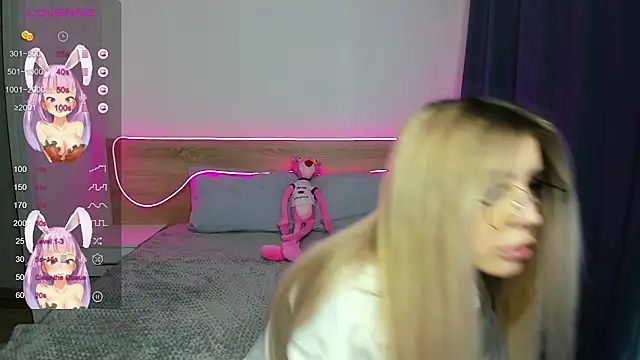 Kitty Aurora online show from 12-06-24, 03:50