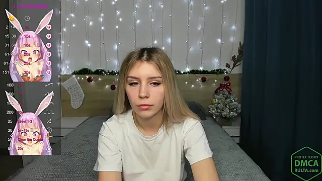 Kitty Aurora online show from 12-12-24, 04:21