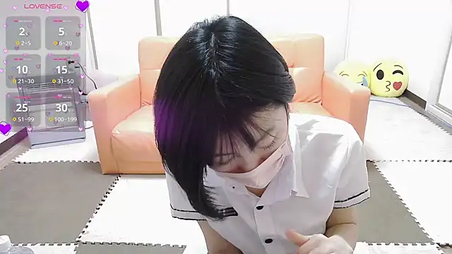 minamina1221 online show from 11-25-25, 06:19