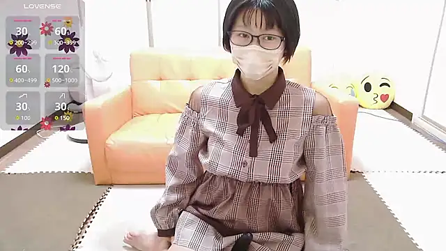 Snapshot of minamina1221 chatting on 09-27-25, 06:19 minamina1221 online show from 09-27-25, 06:19