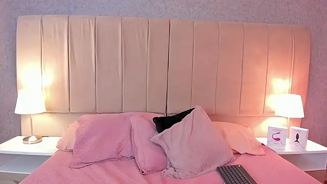 megan bat online show from 12-22-24, 03:55