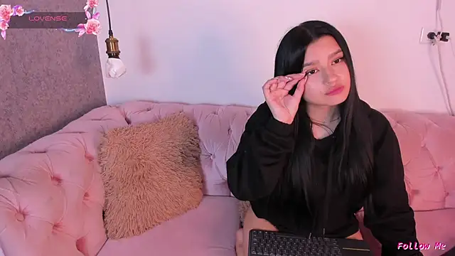 megan bat online show from 12-27-24, 05:05