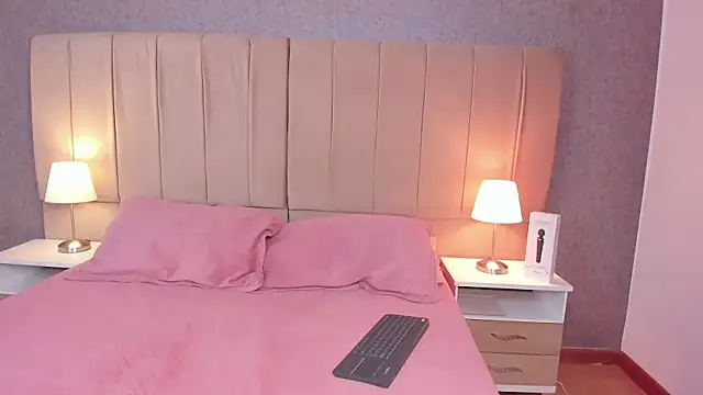 megan bat online show from 12-23-24, 11:25