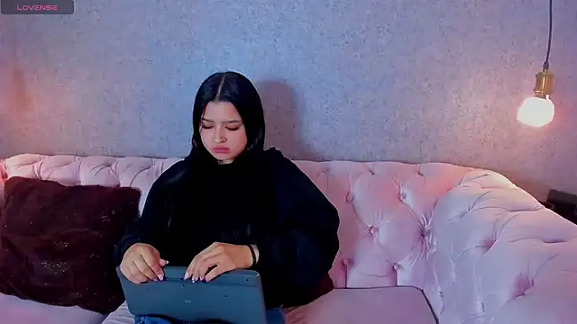 megan bat online show from 02-01-25, 04:00