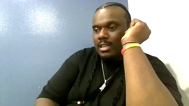 Snapshot of BigBossaNova69 chatting on 04-18-26, 05:32 BigBossaNova69 online show from 04-18-26, 05:32