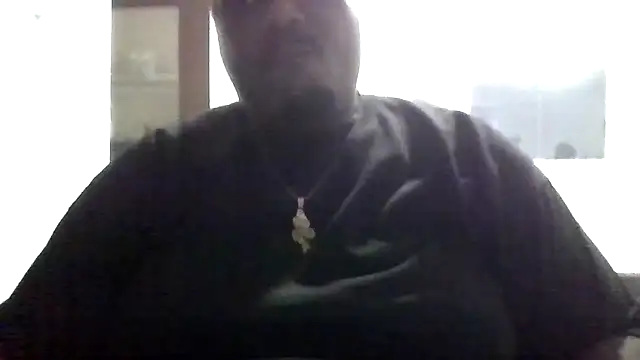 Snapshot of BigBossaNova69 chatting on 05-04-26, 04:49 BigBossaNova69 online show from 05-04-26, 04:49