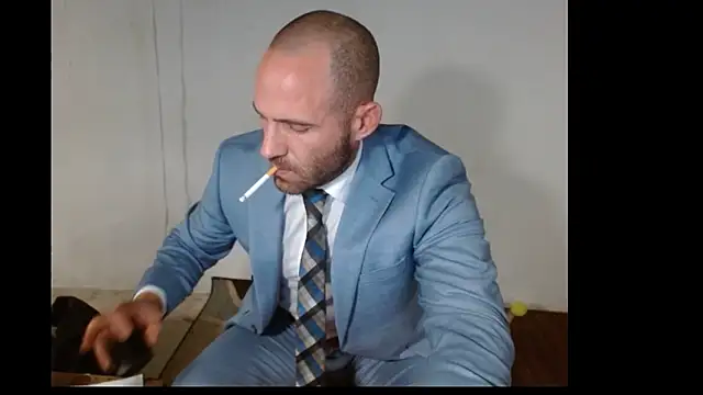 TheNakedPreacher online show from 12-17-25, 04:12