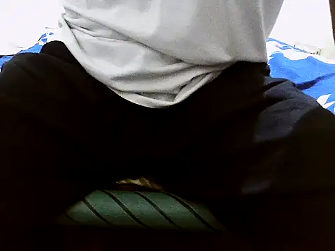 sexyguy1231 online show from 04-22-26, 06:58