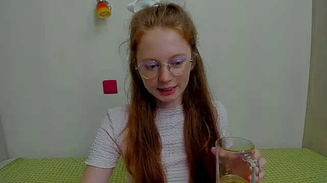 Fire Luna online show from 09-11-25, 05:29