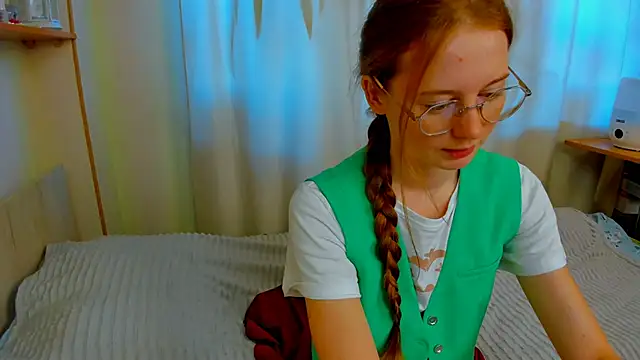 Fire Luna online show from 11-14-25, 05:33